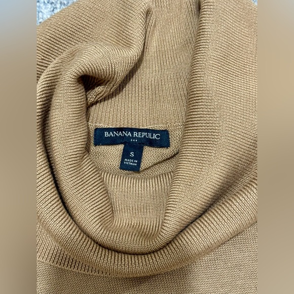 NWT-Banana Republic Knit Skirt Set-Camel-Size Medium - Picture 5 of 9